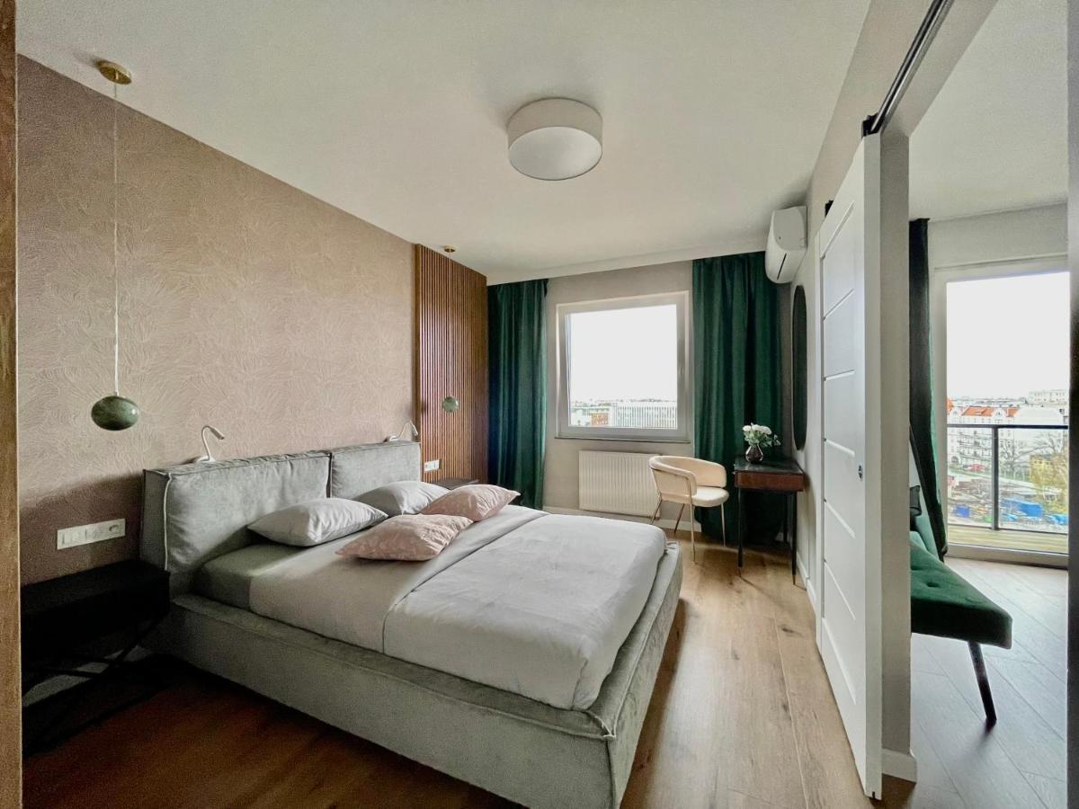 River Paradise With Parking Spot * Wroclaw